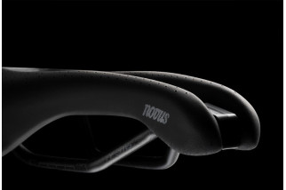 Siodło SELLE ITALIA NOVUS BOOST GRAVEL TECH TI316 SUPERFLOW S (id match S3),TI 316 Tube 7, Fibra-Tek, 255g (WYPRZEDAŻ 45%)