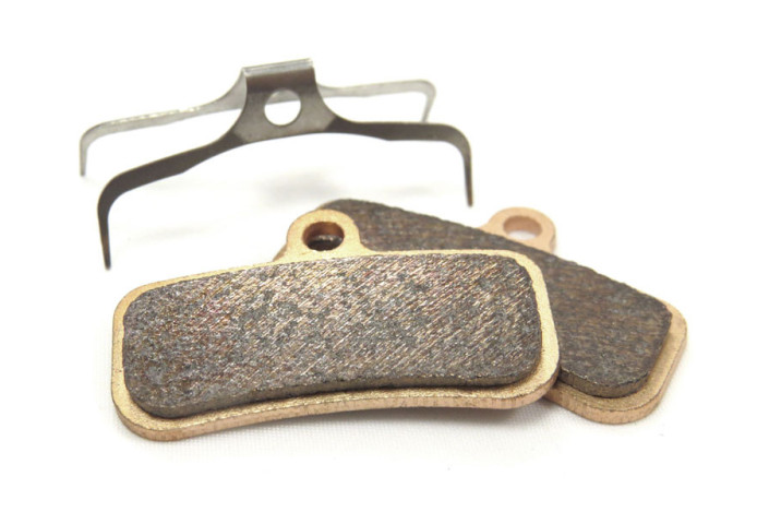 Klocki hamulcowe CLARKS dla SHIMANO (Shimano New Saint, M180-M820/ Zee M640, Clarks M4), Półmetaliczne