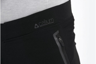 Szorty męskie 100% CELIUM Shorts black roz.30 (44 EUR)